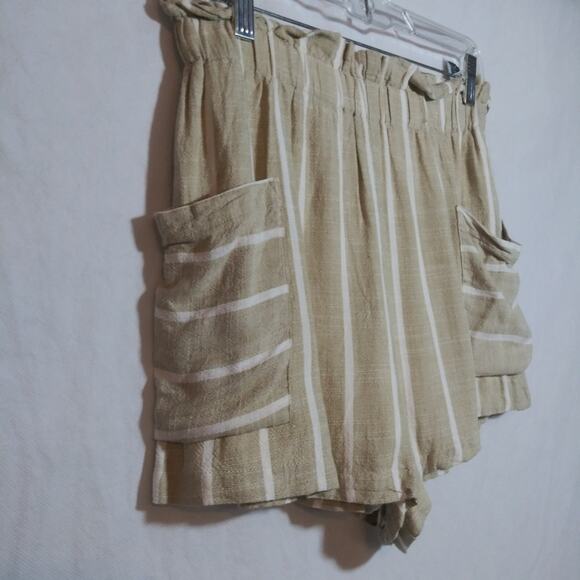 Lush Striped Taupe Cream Linen Casual Shorts Beach Vacation Size Small - Picture 2 of 6